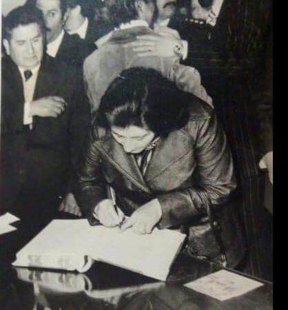 Un día de conmemoración ,8 M