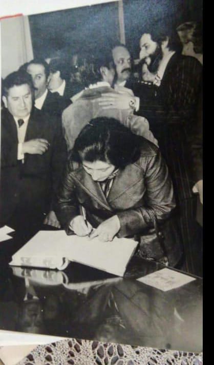 Un día de conmemoración ,8 M