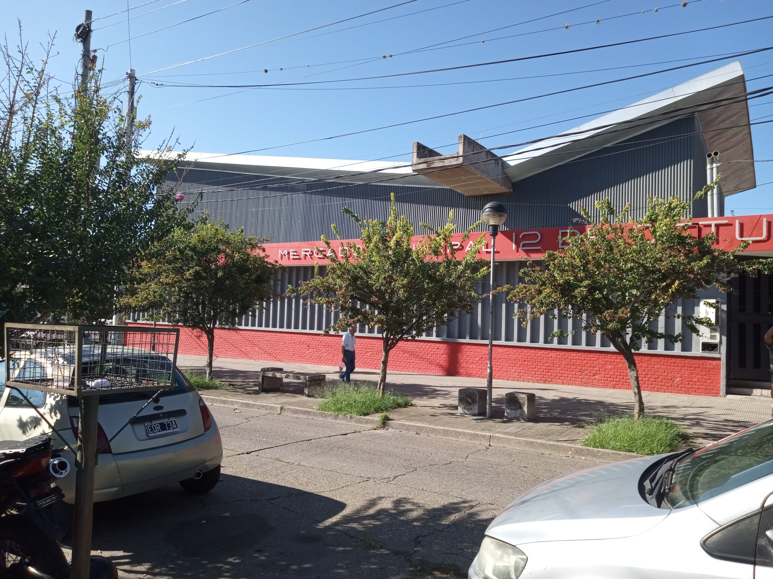 Centro Cultural Jorge Accame , ofrece cursos de Yoga, Folklore, Tango y mucho más.