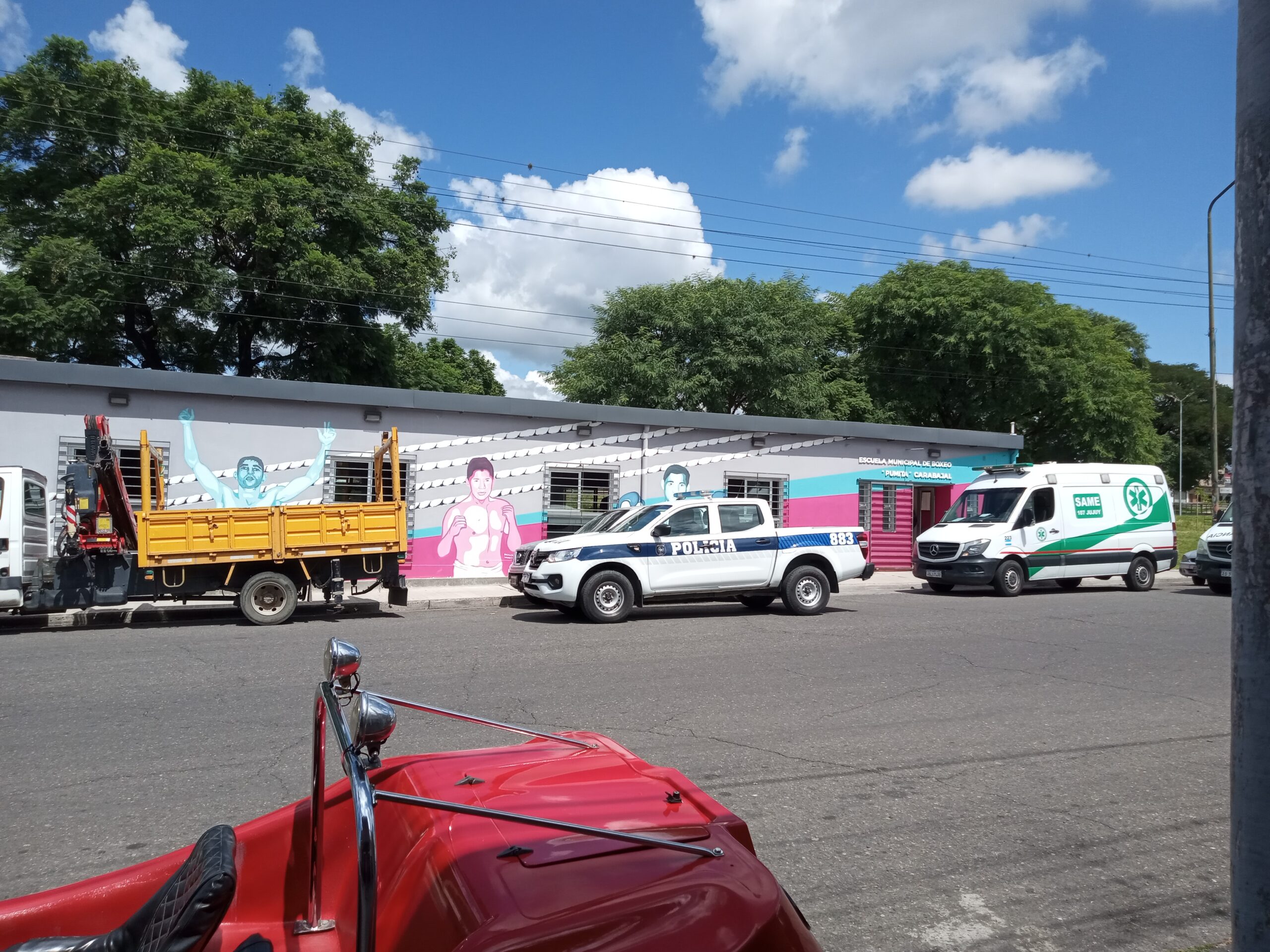 Un hombre se descompensó en el gimnasio «Pumita Carabajal» y fue asistido por personal de salud , con presencia policial