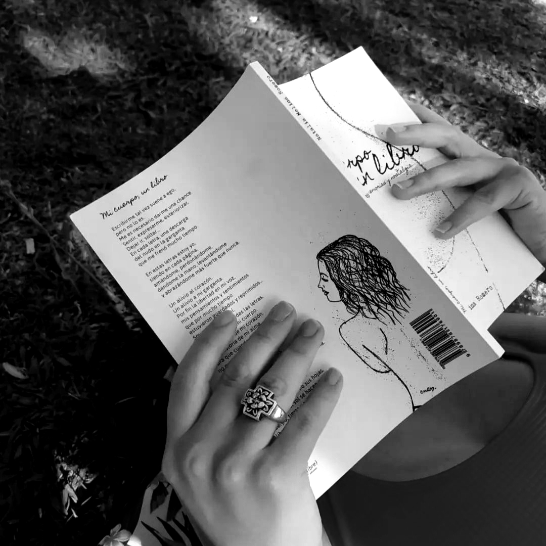 Con la pluma del tiempo y 33 otoños