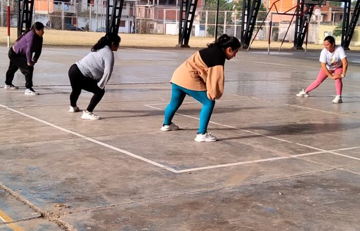 Blanca Ríos lleva salud y alegría a los barrios con clases gratuitas de gimnasia funcional