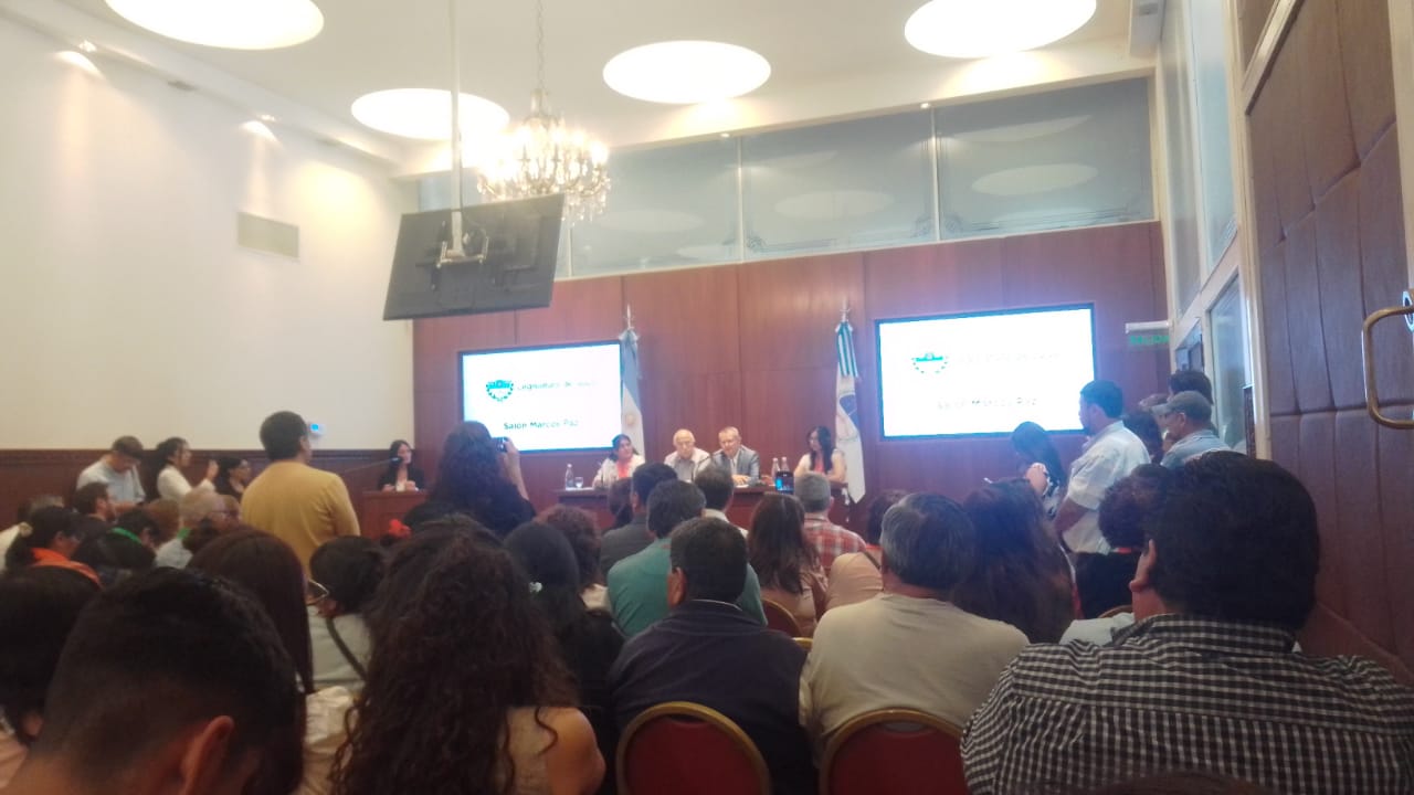 La Secretaría de Energía firmó un convenio con centros vecinales para promover el uso eficiente de la energía