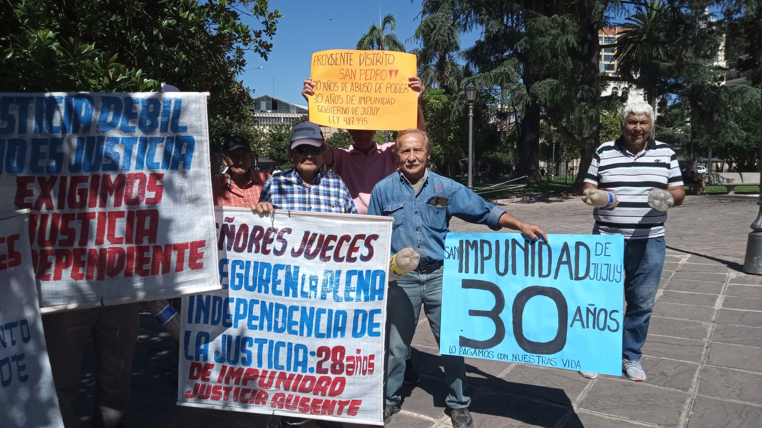 Ex trabajadores de la ex Dirección de Energía de Jujuy siguen sin cobrar tras 29 años