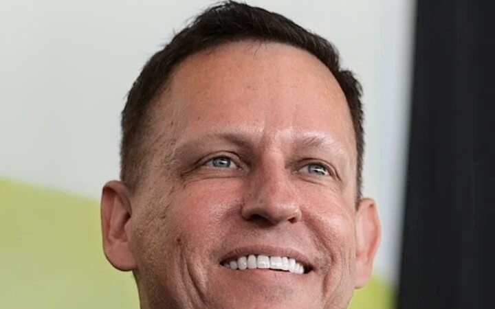 Palantir en Argentina: cómo el gigante del análisis de datos podría convertir al país en un laboratorio de vigilancia y control social
