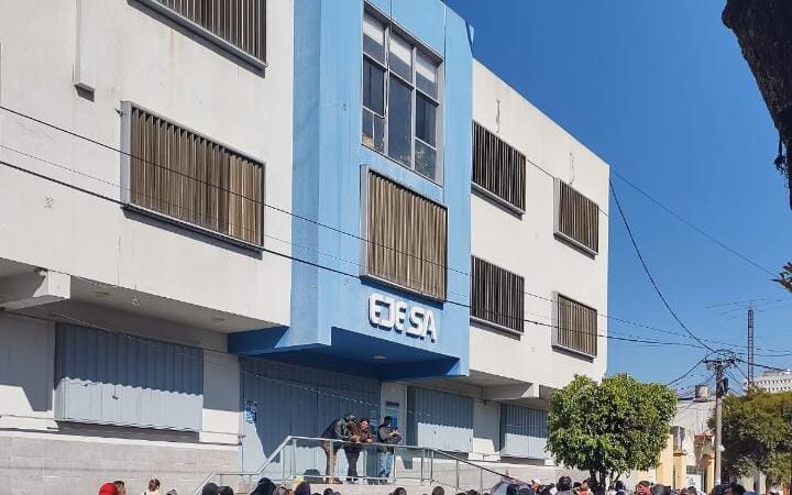 Salta eliminó 10 impuestos de la boleta de la luz y otorgará subsidios de hasta el 100%: el fuerte contraste con Jujuy