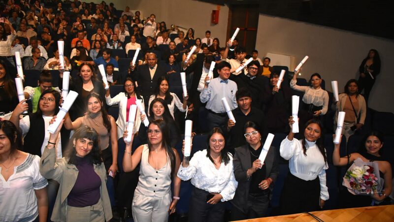 Acto de Colación 2026: más de 100 nuevos graduados recibieron su diploma en la UNJu